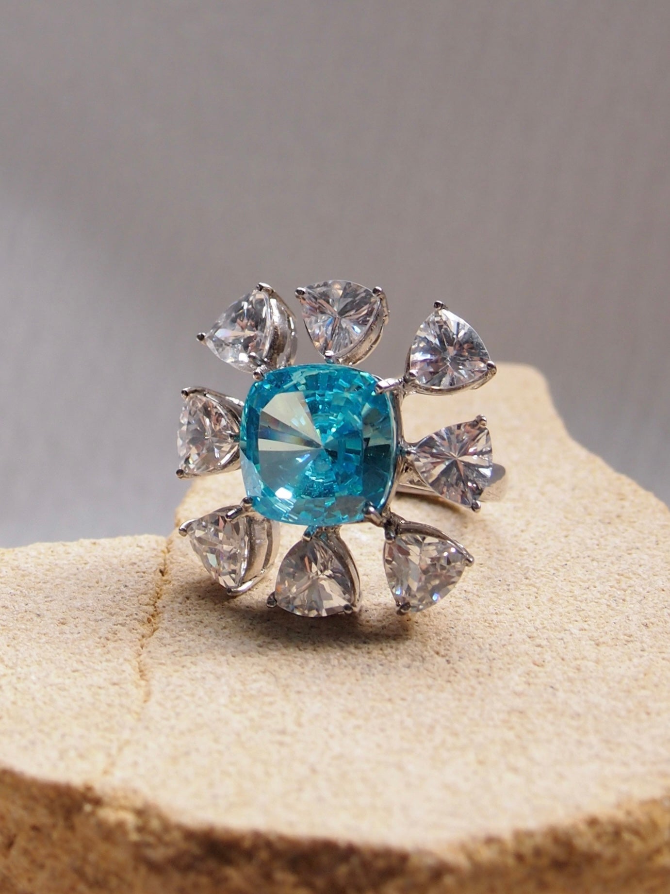 Zuby Ring