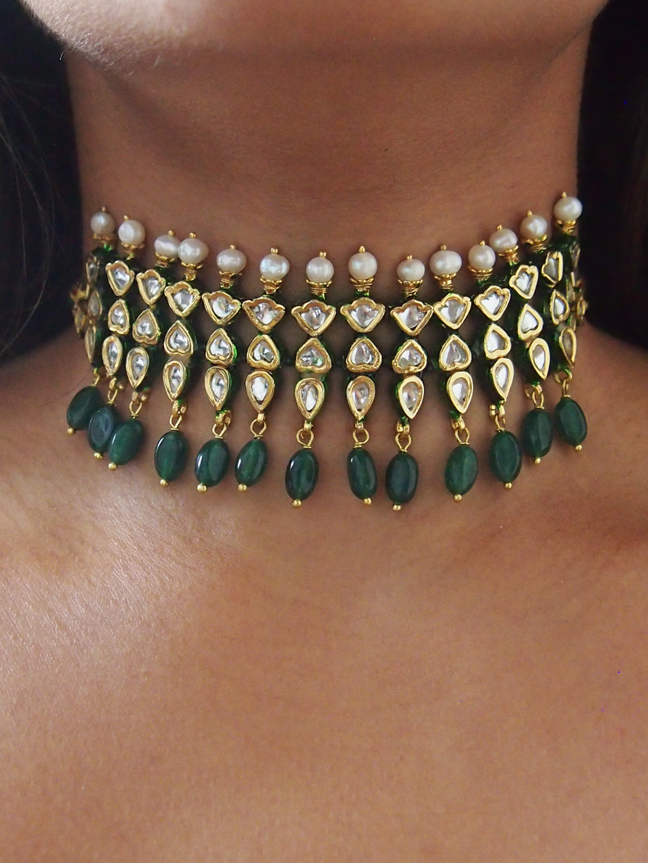 Ravina Choker